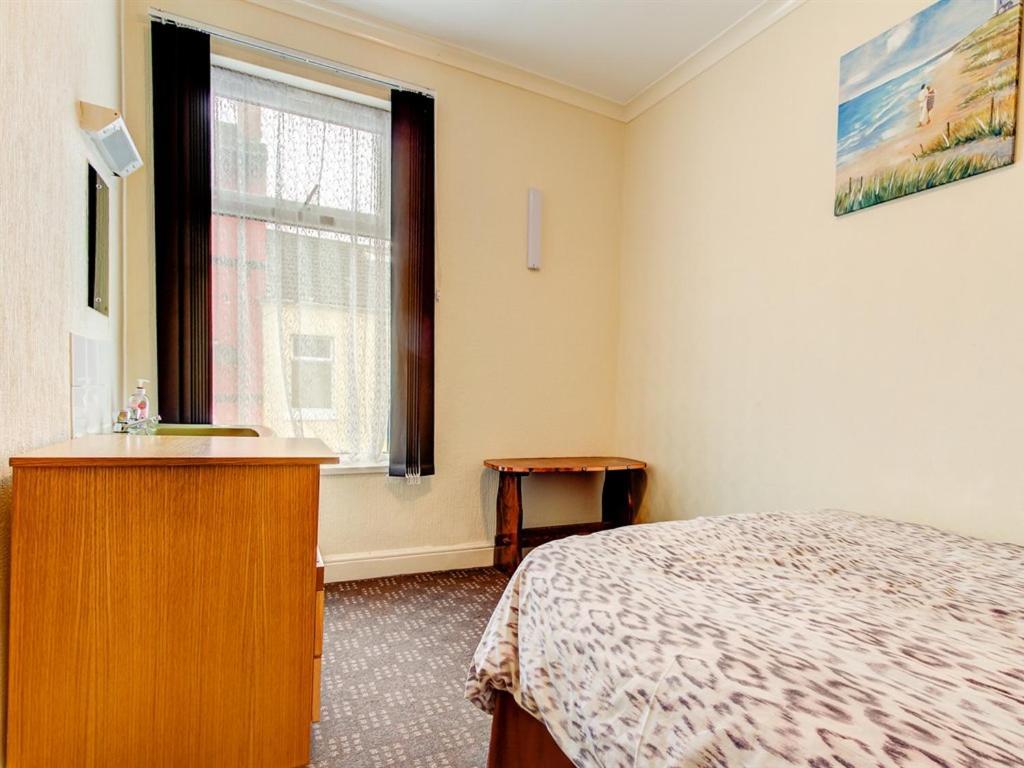 Thistle Dhu Guest House Blackpool Room photo